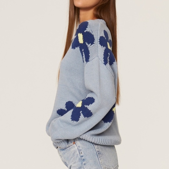 Rails Blue Floral Crew Neck Sweater - Picture 2 of 7